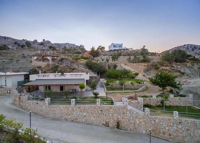 Rose فيلة أرخانجلوس