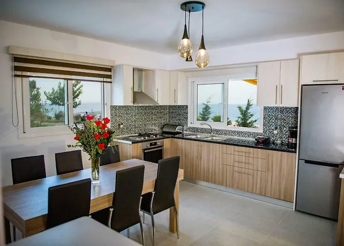 Rose * أرخانجلوس