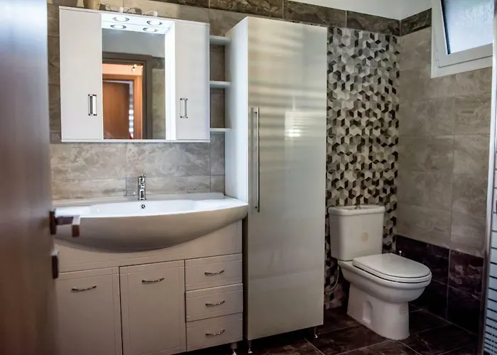 Rose * أرخانجلوس