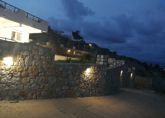 Rose * Archangelos (Rhodes)